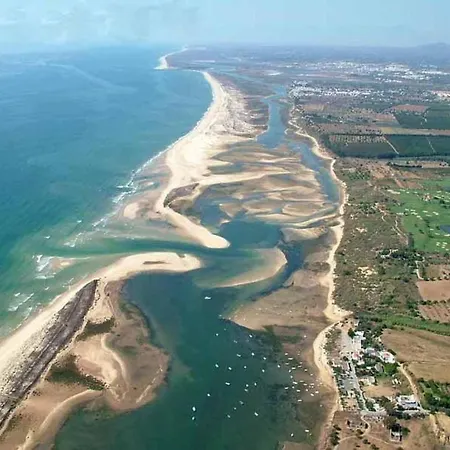 Aldeamento Turístico Lakeside Country Club - Turísticos