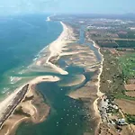 홀리데이파크 Lakeside Country Club - Turisticos