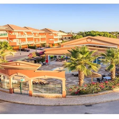 Lakeside Country Club - Turisticos Vakantiepark
