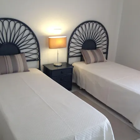 Lakeside Country Club - Turisticos منتزه العطل 4*