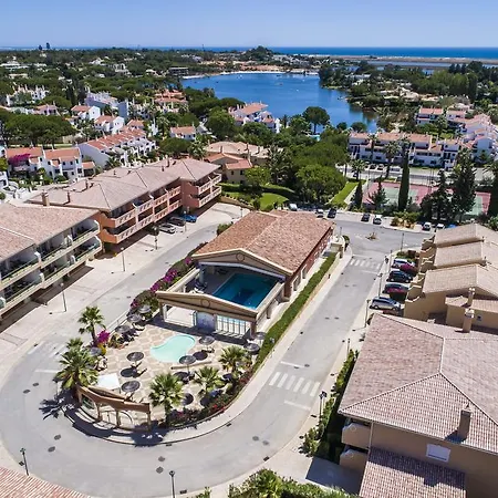 Lakeside Country Club - Turisticos
