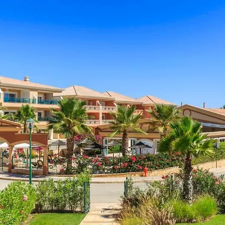 Üdülőpark Lakeside Country Club - Turisticos 4*