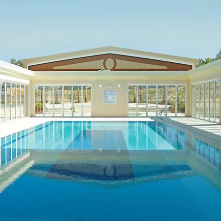 Lakeside Country Club - Turisticos 4*