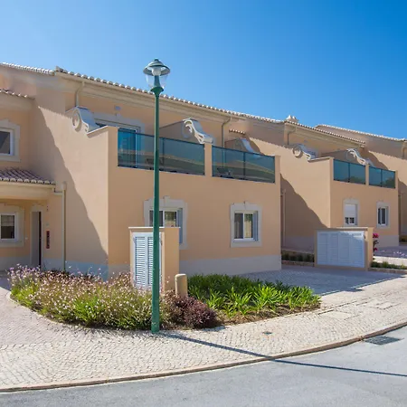 Lakeside Country Club - Turisticos Tatil parkı 4*